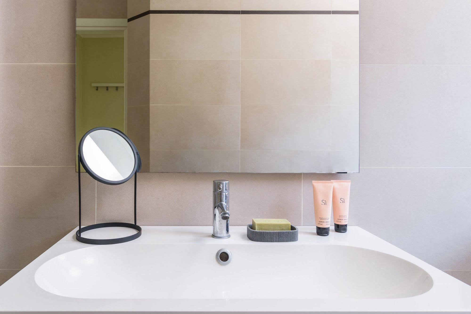 Alcuino Apartment Milan Luaran gambar